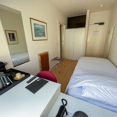 Priorij Corsendonk Hotell Oud-Turnhout Exteriör bild