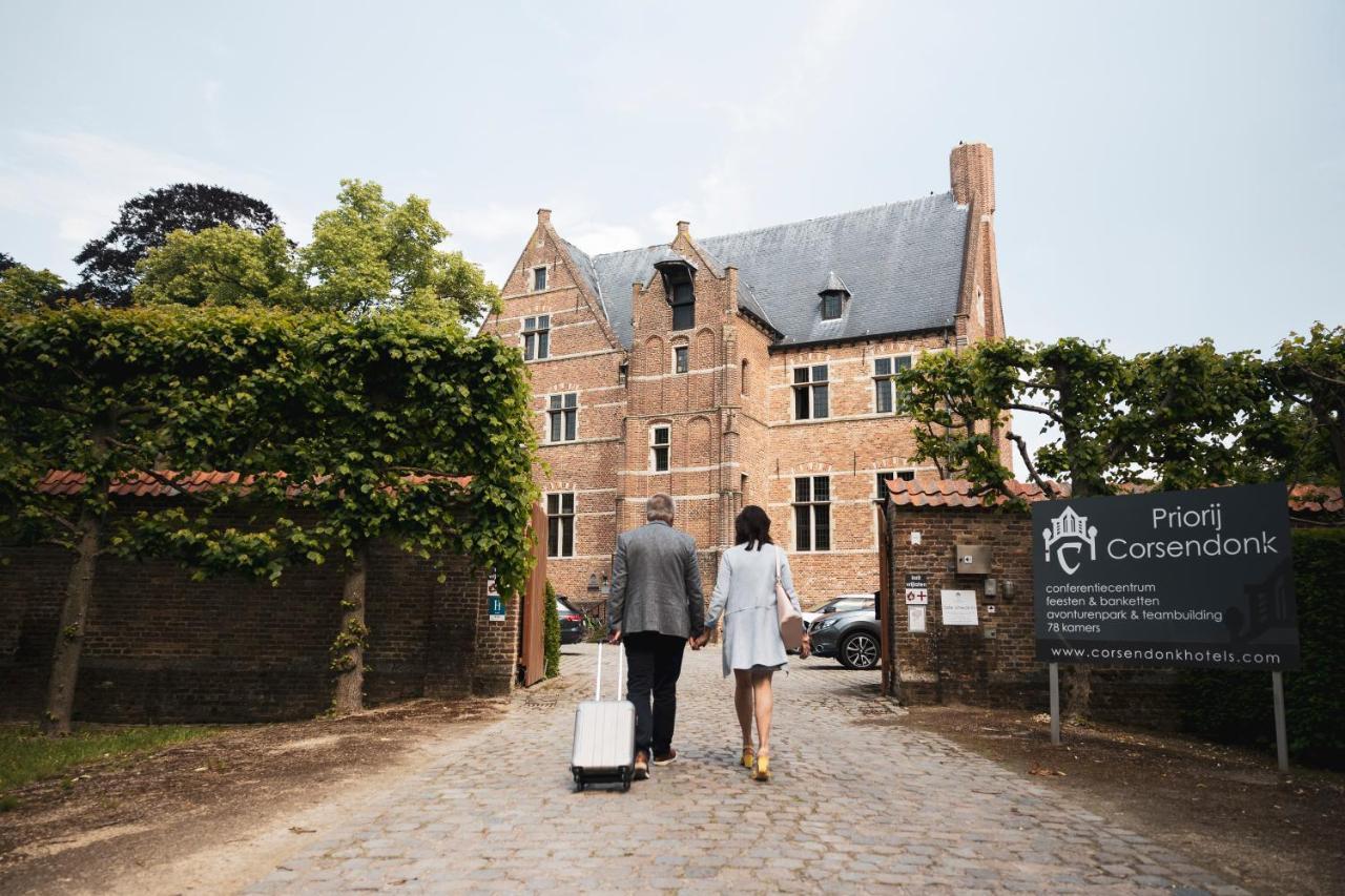 Priorij Corsendonk Hotell Oud-Turnhout Exteriör bild