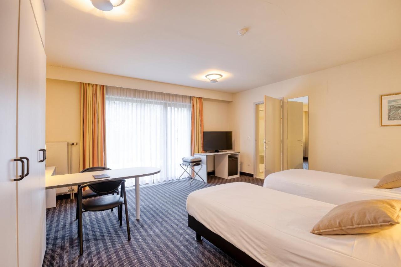 Priorij Corsendonk Hotell Oud-Turnhout Exteriör bild