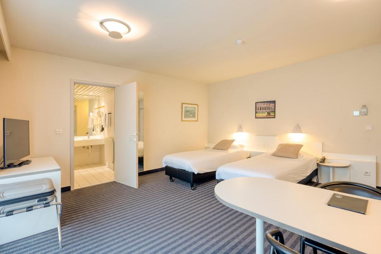 Priorij Corsendonk Hotell Oud-Turnhout Exteriör bild